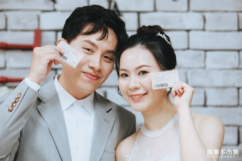 結婚登記攝影dcard,結婚登記攝影費用,結婚登記攝影台北,結婚登記拍攝,2小時註冊攝影,註冊攝影價錢,登記婚寫真,結婚登記攝影,結婚登記攝影桃園,結婚登記攝影台中,結婚登記攝影台南,結婚登記攝影高雄,登記拍照方案,結婚登記攝影推薦